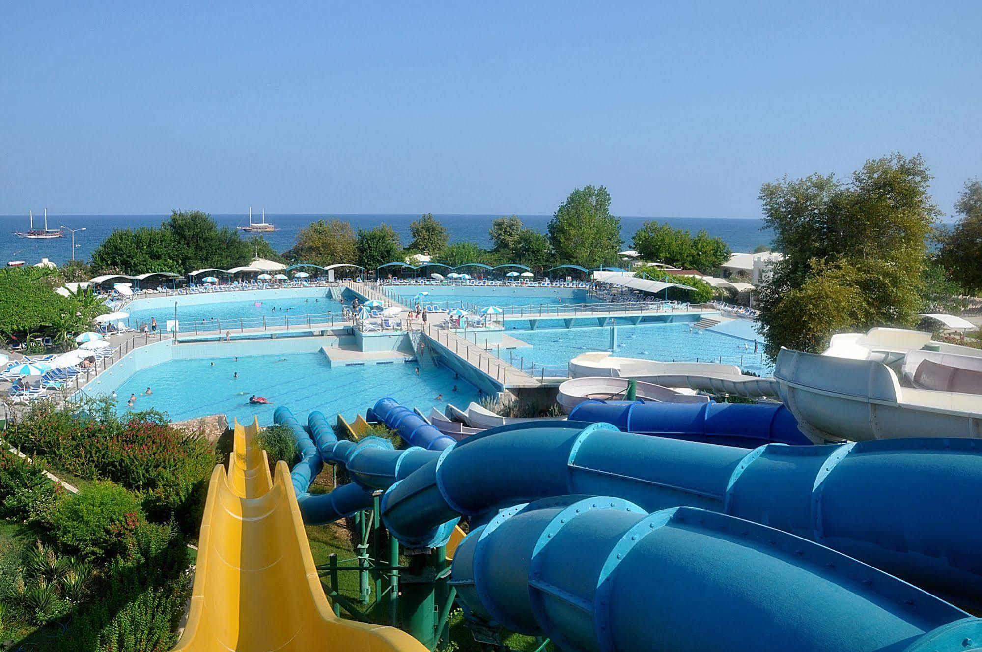 קמר Daima Resort Hotel מראה חיצוני תמונה